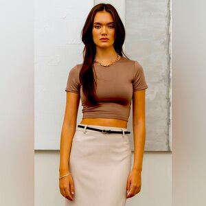 REVERSIBLE ROUND NECK SHORT SLEEVE CROP TOP - TAUPE